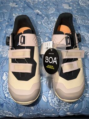 BOA Women's Athletic Shoes in Light Pink and Black